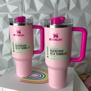 NWT Stanley Flamingo 40oz Stainless Steel H2.0
Quencher Tumbler Limited Edition